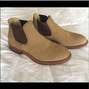 Red Wing Women’s Chelsea Boot Size 6 - LIKE NEW!